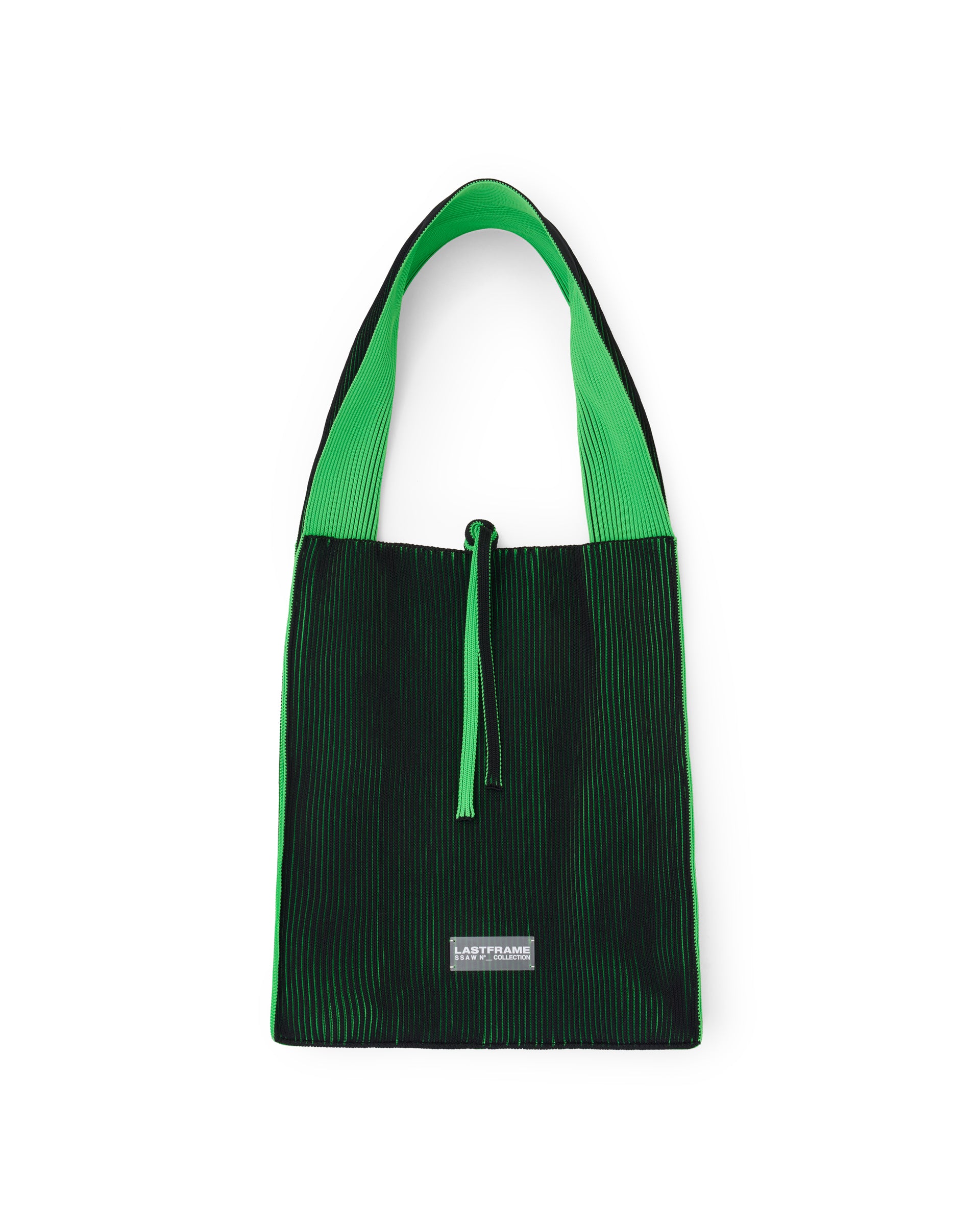 LASTFRAME】カサネリバーシブルタスキトートLARGE – ファッション